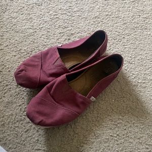 Women’s Toms